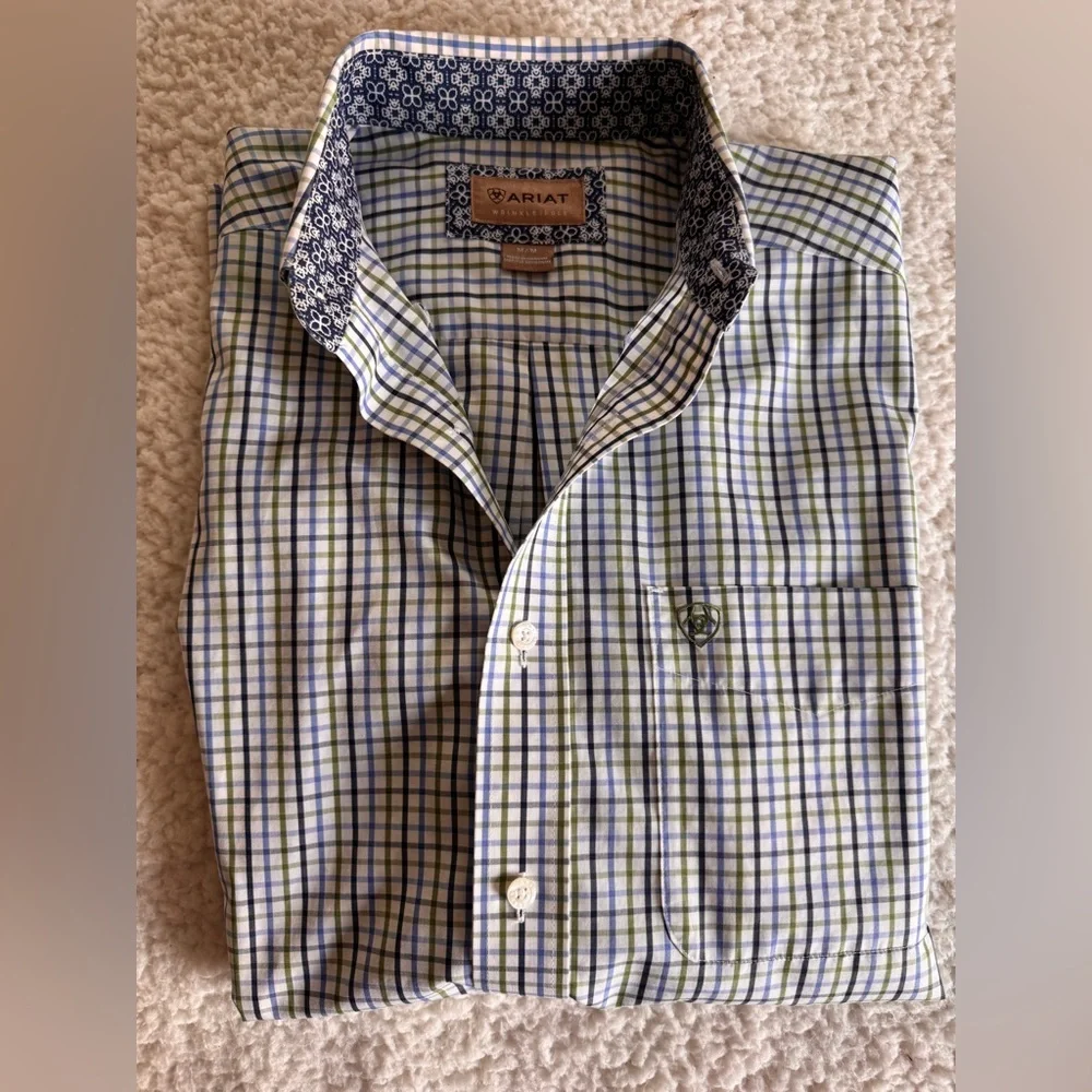 Ariat Men's Casual Blue‎ & Green Plaid Wrinkle Free size Medium Shirt Western